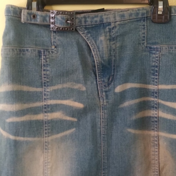 CLAUDIO NUCCI Girls Jeans Skirt Size 14 - Picture 3 of 8